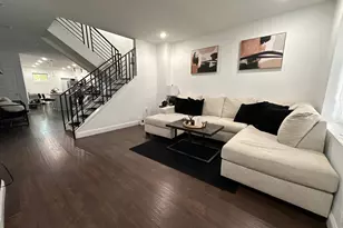 528 E Brinton St, Philadelphia, PA 19144 - Photo 3