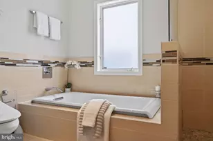 212 S 24th St, Philadelphia, PA 19103 - Photo 23
