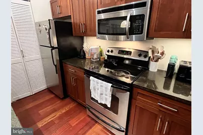 2429 Locust Street #211, Philadelphia, PA 19103 - Photo 15