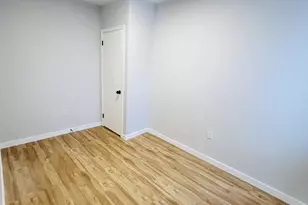 2013 S Bouvier St, Philadelphia, PA 19145 - Photo 9