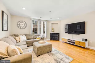 612 Queen St, Philadelphia, PA 19147 - Photo 3