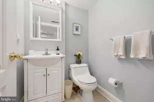 612 Queen St, Philadelphia, PA 19147 - Photo 25