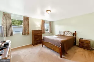 823 Rennard St, Philadelphia, PA 19116 - Photo 17