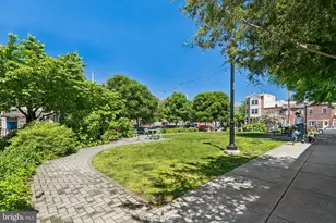 2128 Carpenter St, Philadelphia, PA 19146 - Photo 45