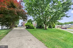 9223 Crispin St, Philadelphia, PA 19114 - Photo 25