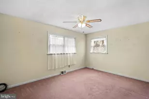 9223 Crispin St, Philadelphia, PA 19114 - Photo 27