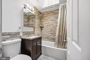 7637 Gilbert St, Philadelphia, PA 19150 - Photo 25