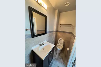 631 N 11th Street #2R, Philadelphia, PA 19123 - Photo 11