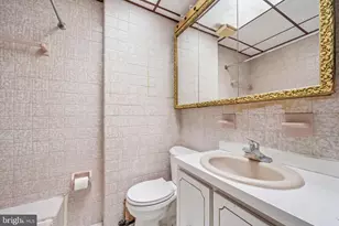 6536 Theodore St, Philadelphia, PA 19142 - Photo 9