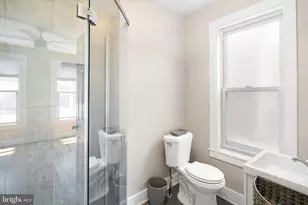 138 E Pleasant St, Philadelphia, PA 19119 - Photo 13