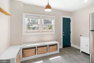 138 E Pleasant St, Philadelphia, PA 19119 - Photo 9