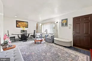 897 Pne Hl Rd, Philadelphia, PA 19115 - Photo 11