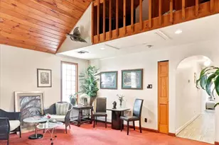 897 Pne Hl Rd, Philadelphia, PA 19115 - Photo 5