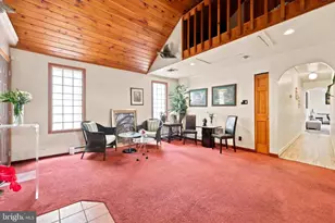 897 Pne Hl Rd, Philadelphia, PA 19115 - Photo 7