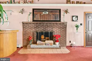 897 Pne Hl Rd, Philadelphia, PA 19115 - Photo 9