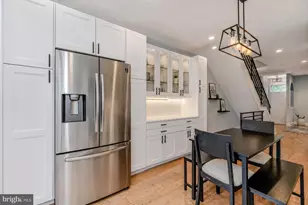 2404 Catharine St, Philadelphia, PA 19146 - Photo 11