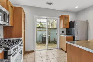 808 Wilder St, Philadelphia, PA 19147 - Photo 11