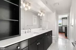751 S Marvine St, Philadelphia, PA 19147 - Photo 29