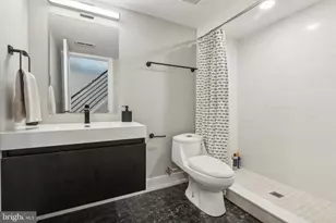 1500 N Myrtlewood St, Philadelphia, PA 19121 - Photo 21