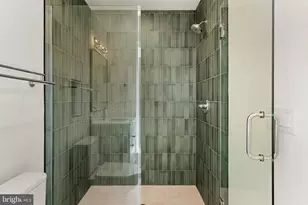 956 N 6th St, Philadelphia, PA 19123 - Photo 35