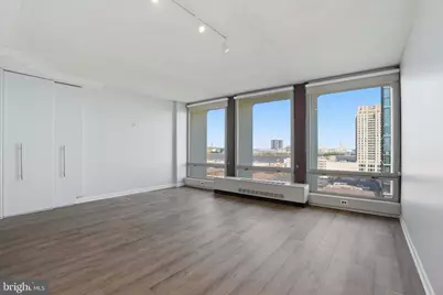 200 Locust Street #8FN, Philadelphia, PA 19106 - Photo 5