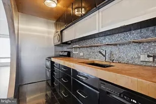 200 Locust St, Philadelphia, PA 19106 - Photo 11