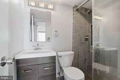 200 Locust Street #8FN, Philadelphia, PA 19106 - Photo 15