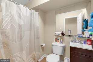 1215 S 18th St, Philadelphia, PA 19146 - Photo 15