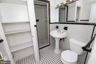 2204 Manning St, Philadelphia, PA 19103 - Photo 15