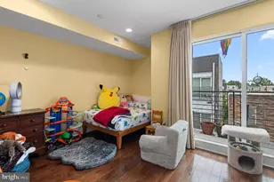 1201 Latona St, Philadelphia, PA 19147 - Photo 15