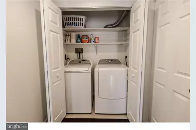 802 Locust Street #205, Philadelphia, PA 19107 - Photo 19