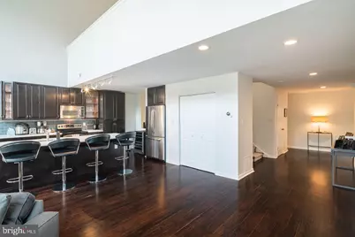802 Locust Street #205, Philadelphia, PA 19107 - Photo 15