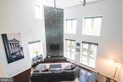 802 Locust Street #205, Philadelphia, PA 19107 - Photo 9