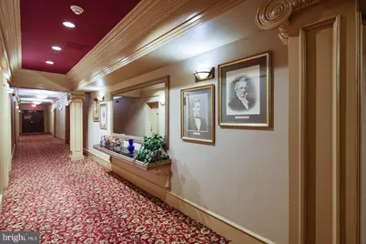 802 Locust Street #205, Philadelphia, PA 19107 - Photo 3