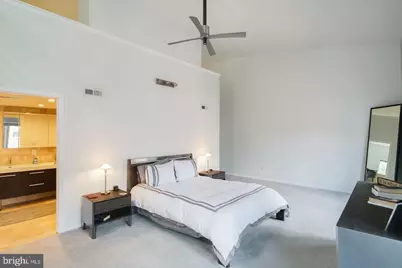 802 Locust Street #205, Philadelphia, PA 19107 - Photo 29