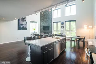 802 Locust St, Philadelphia, PA 19107 - Photo 11