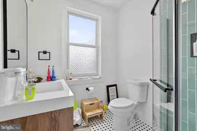 2356 E Susquehanna Avenue, Philadelphia, PA 19125 - Photo 19