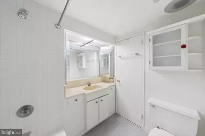 1326 Spruce Street #2204, Philadelphia, PA 19107 - Photo 25