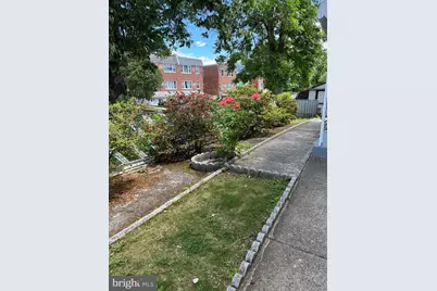 201 Lockart Terrace, Philadelphia, PA 19116 - Photo 3