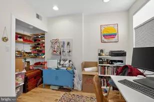 2053 E Sergeant St, Philadelphia, PA 19125 - Photo 17