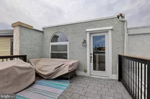 2053 E Sergeant St, Philadelphia, PA 19125 - Photo 19