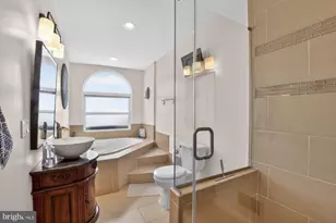 2053 E Sergeant St, Philadelphia, PA 19125 - Photo 23