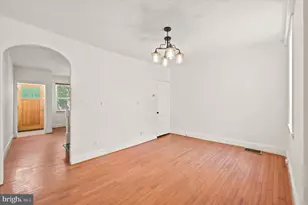 2009 E Sergeant St, Philadelphia, PA 19125 - Photo 3