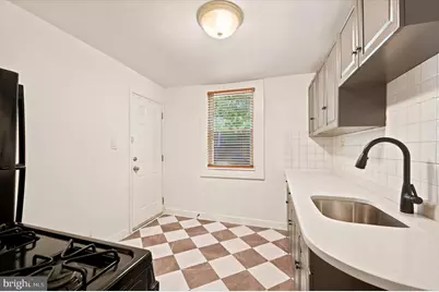 2009 E Sergeant Street, Philadelphia, PA 19125 - Photo 5