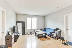331 N 40th St, Philadelphia, PA 19104 - Photo 21
