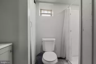 923 Anchor St, Philadelphia, PA 19124 - Photo 33