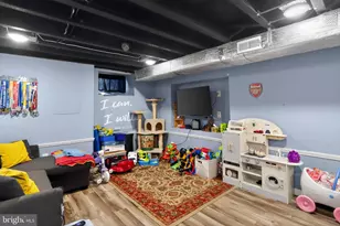 2009 S Opal St, Philadelphia, PA 19145 - Photo 23