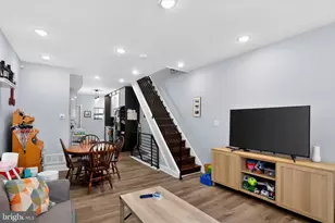 2009 S Opal St, Philadelphia, PA 19145 - Photo 7