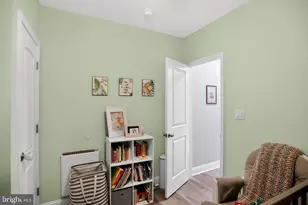 2009 S Opal St, Philadelphia, PA 19145 - Photo 9