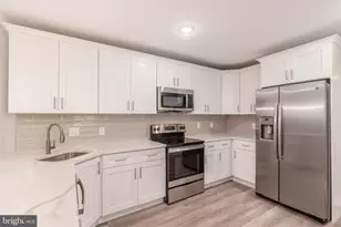 421 W Cumberland St, Philadelphia, PA 19133 - Photo 3